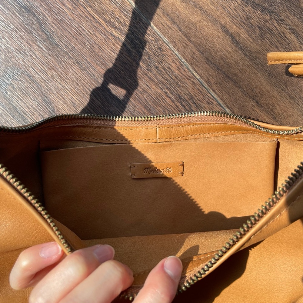 Madewell Tan Leather Shoulder Bag - Picture 2 of 5